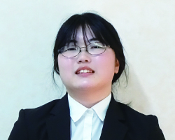 平松奈津紀先生